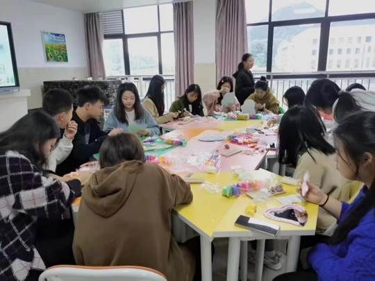 图示, 示意图
中度可信度描述已自动生成:ver1